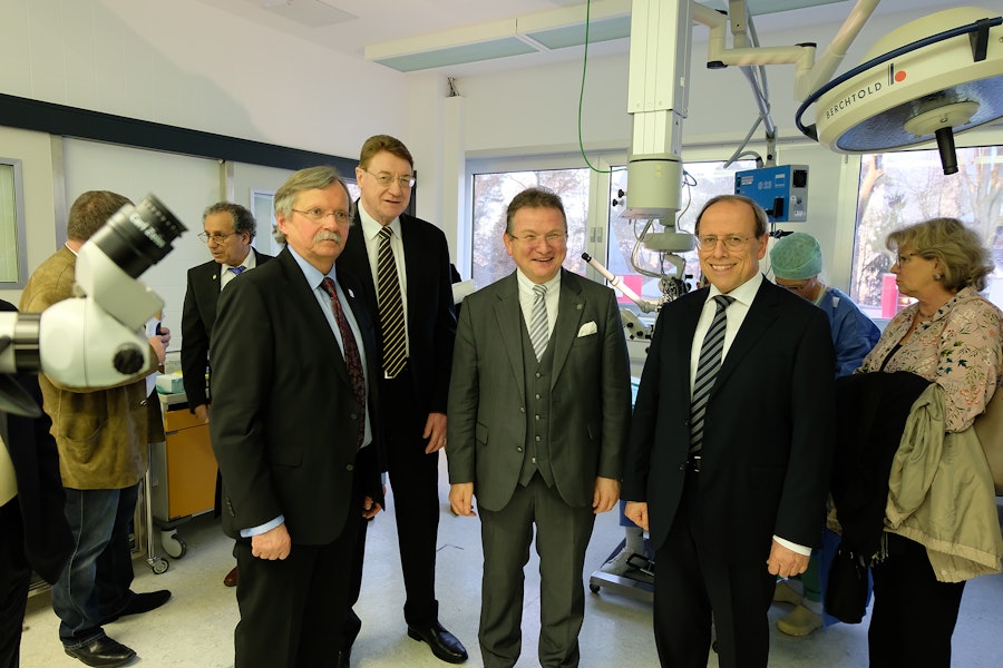 Feierliche Eröffnung des Klaus Faber Zentrums für Hornhauterkrankungen an der Universitäts-Augenklinik Homburg/Saar.