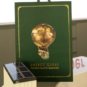 CO2-neutrale Baustelle der Zukunft – Faber erhält Energy Globe Auszeichnung für mobile Solaranlagen.